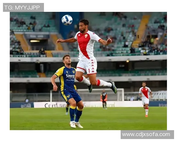 球星壁纸足球一步之遥：尽享绿茵场上的荣耀与激情