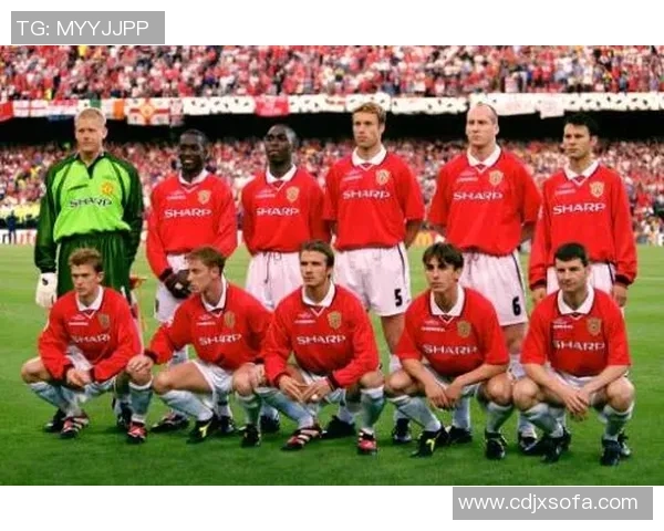 盘点足球巨星经典时刻与传奇表现 揭秘那些改变历史的瞬间