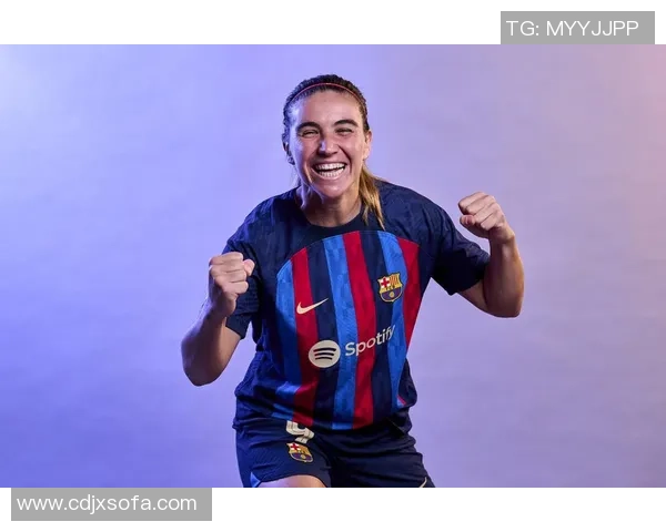 足球小女孩展现天赋引关注网友热议球星背后的年轻梦想