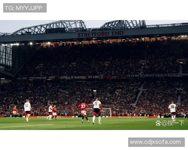 足球木偶传奇：从球场到舞台，足球明星化身戏剧英雄的奇幻之旅